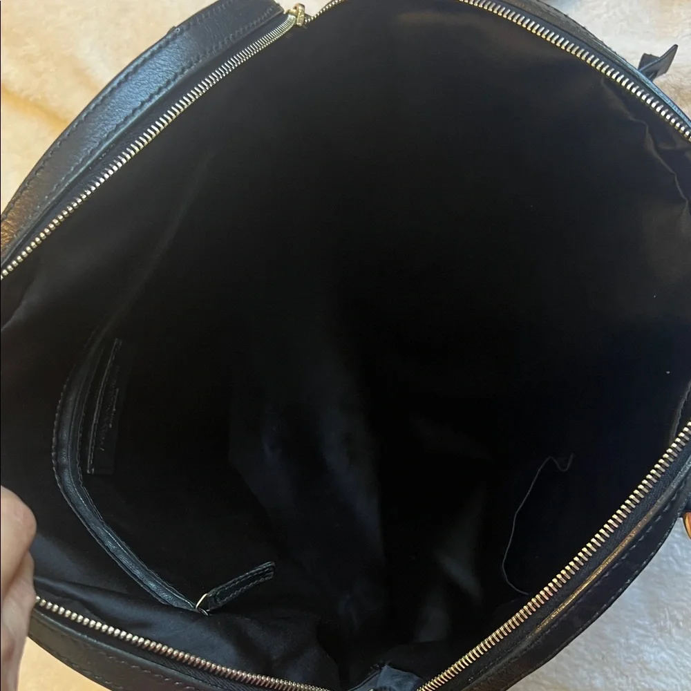 YSL Muse Bag- Black Leather - Picture 9 of 11